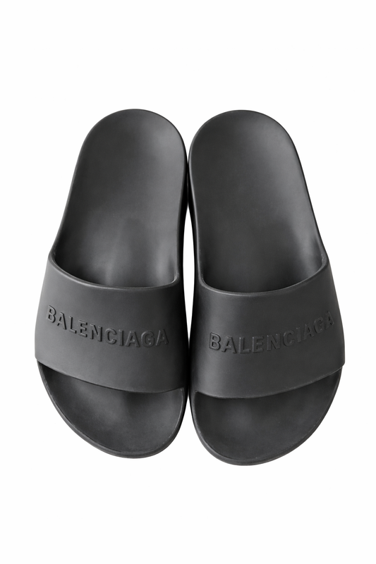 BALENCIAGA PRE-LOVED
Chunky slide sandals