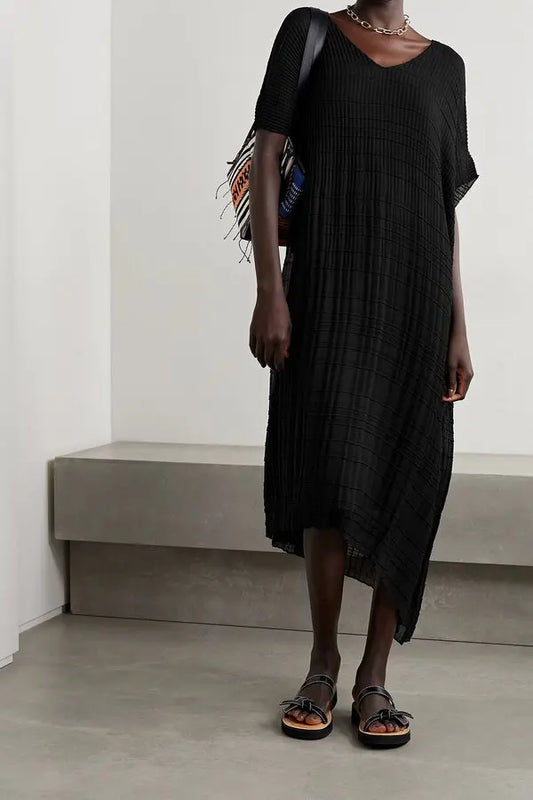 LAFAYETTE 148 NEW YORK
Giulia Oversized Asymmetrical Plissé-Chiffon
Midi Dress