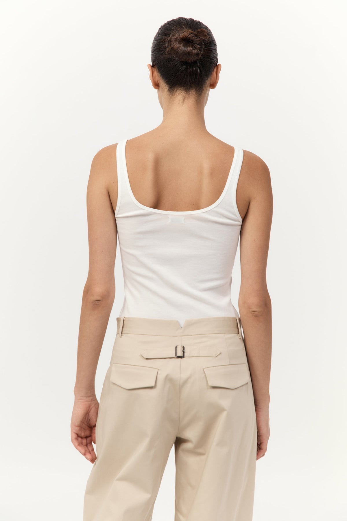 ST. AGNI                                     Organic Cotton Slim Scoop Tank