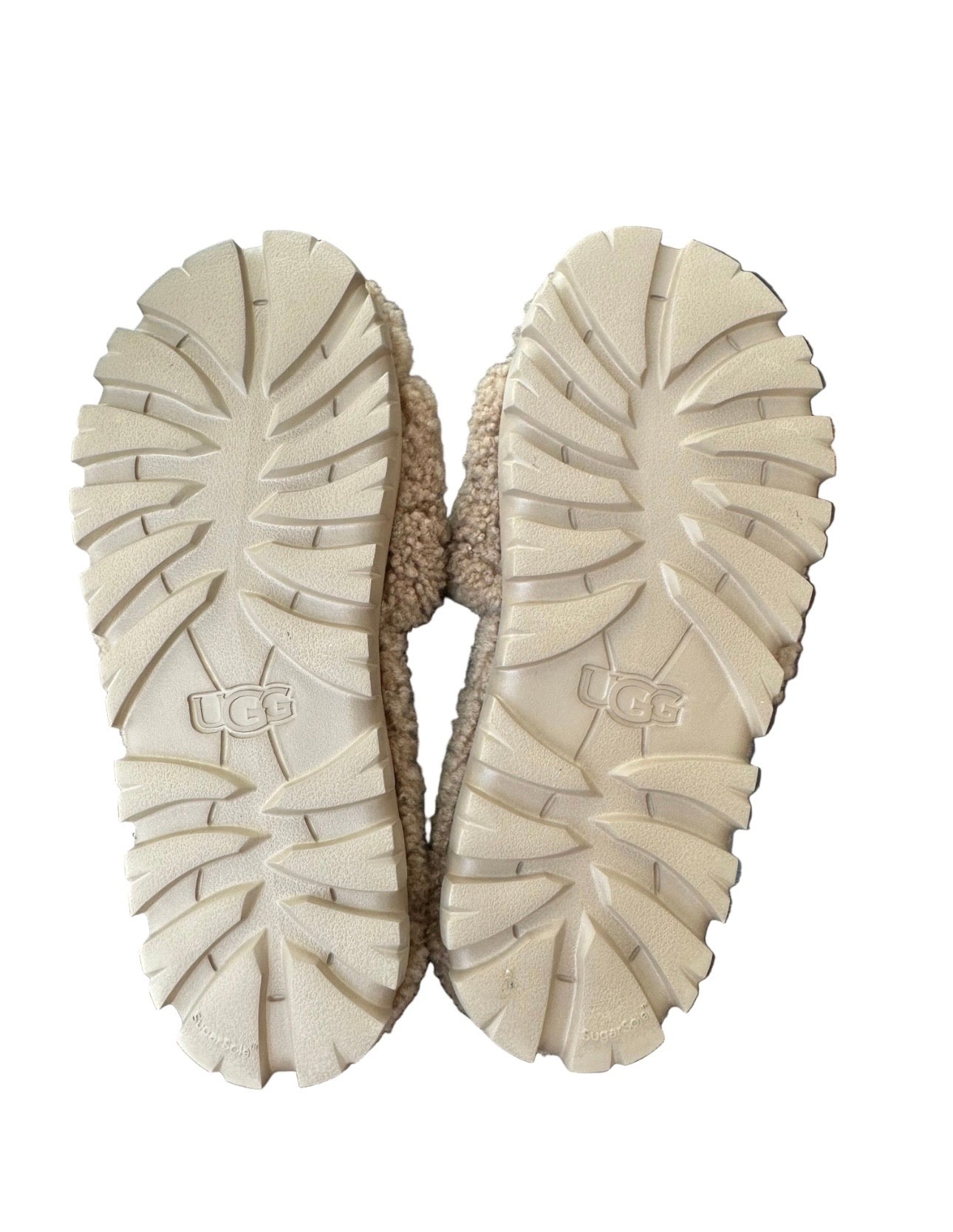 UGG
Cozetta Curly Slides in Sheepskin