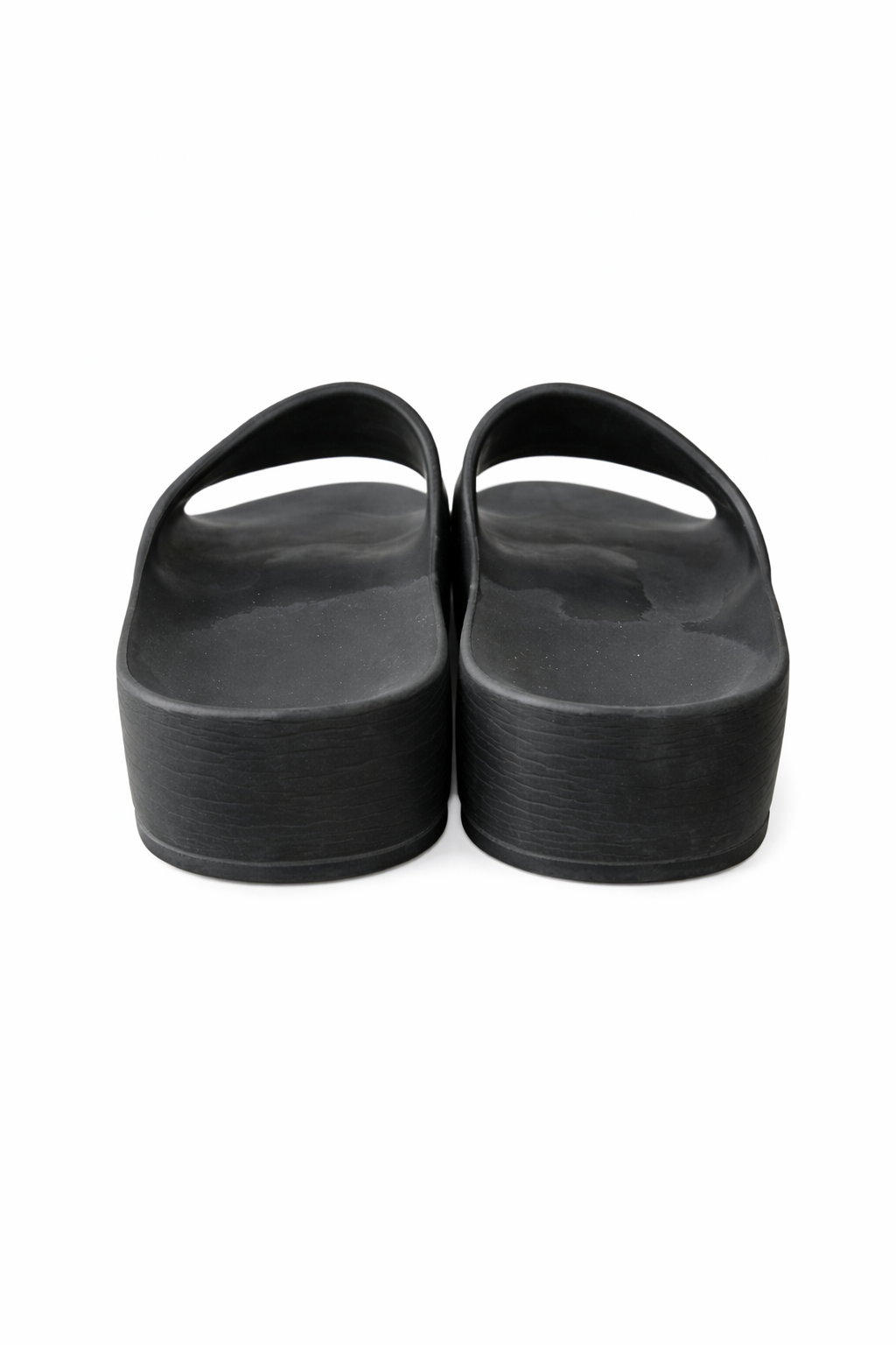 BALENCIAGA PRE-LOVED
Chunky slide sandals
