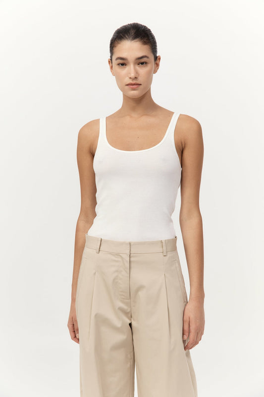 ST. AGNI                                     Organic Cotton Slim Scoop Tank