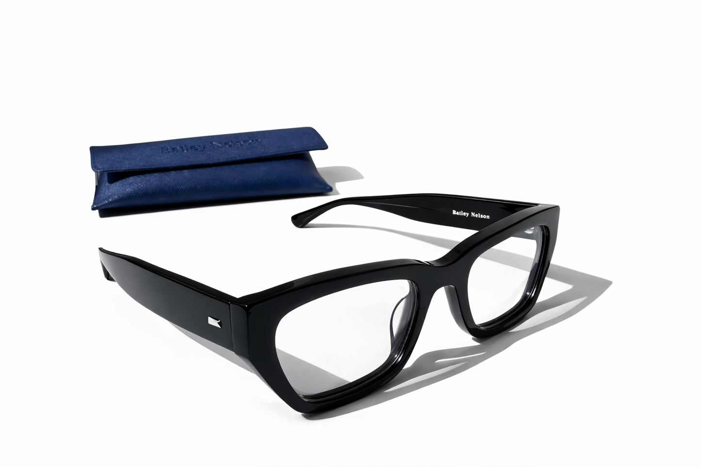 Bailey Nelson - Julio
Vintage Black Frame